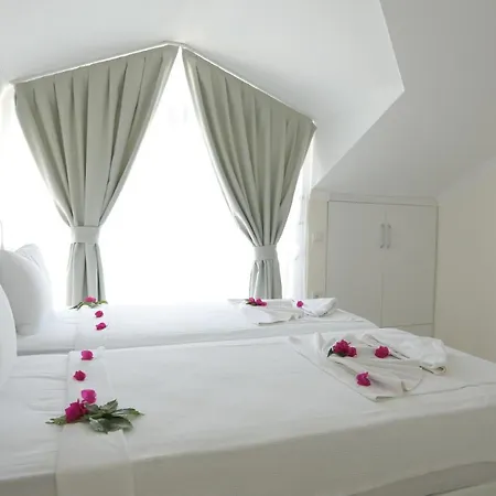 Apartment Pink Apartment Fethiye